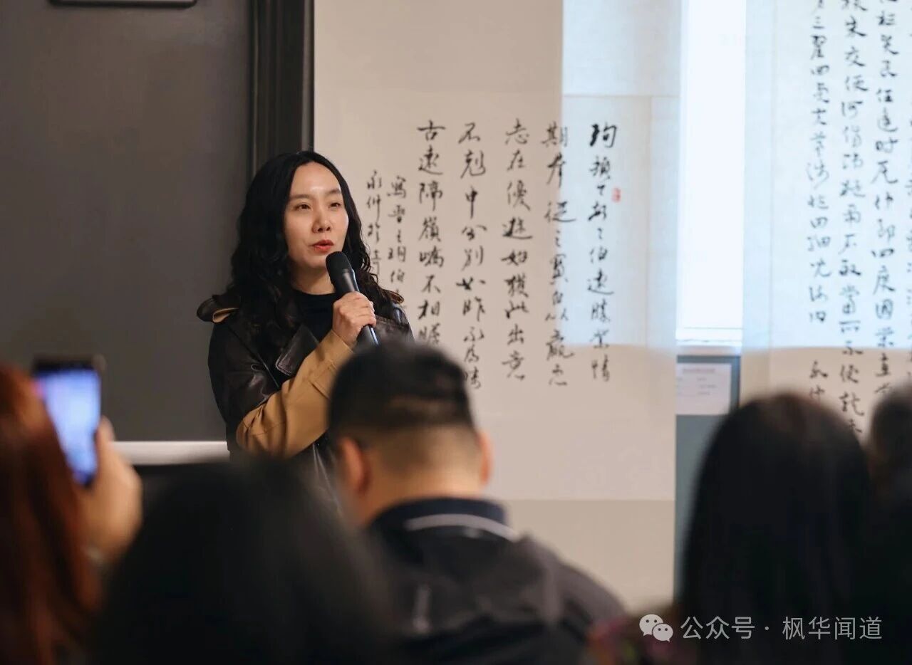 Ms. Chen Yibei, President of the Canadian International Chinese Film Association, giving a speech