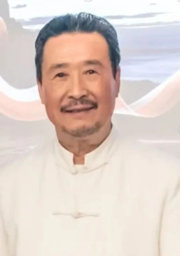 Instructor Yongzhong Qu